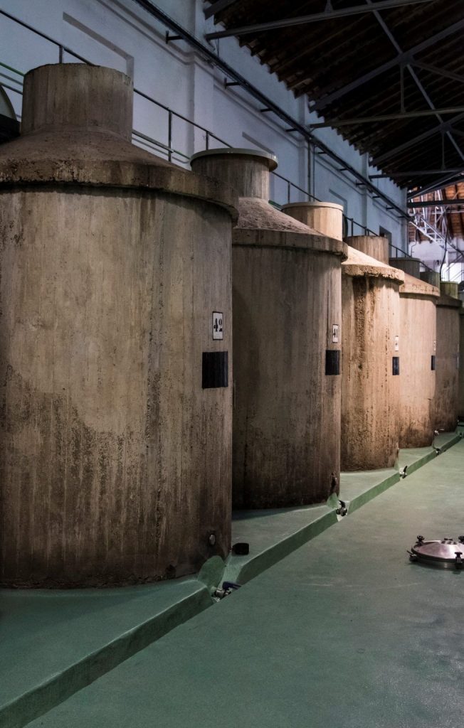 bodega cuatro rayas instalaciones